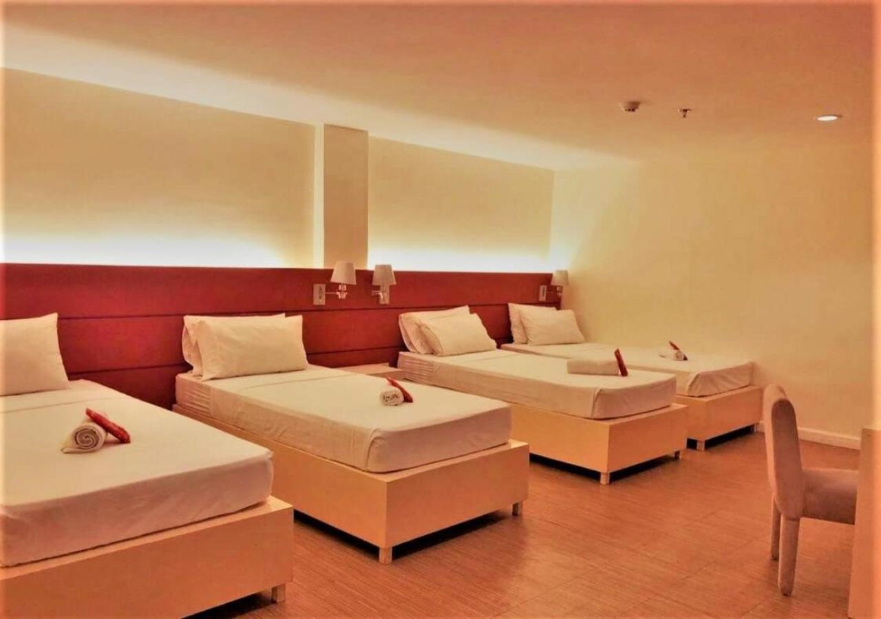 Reddoorz Plus At Hotel Metro Kalibo Szoba fotó
