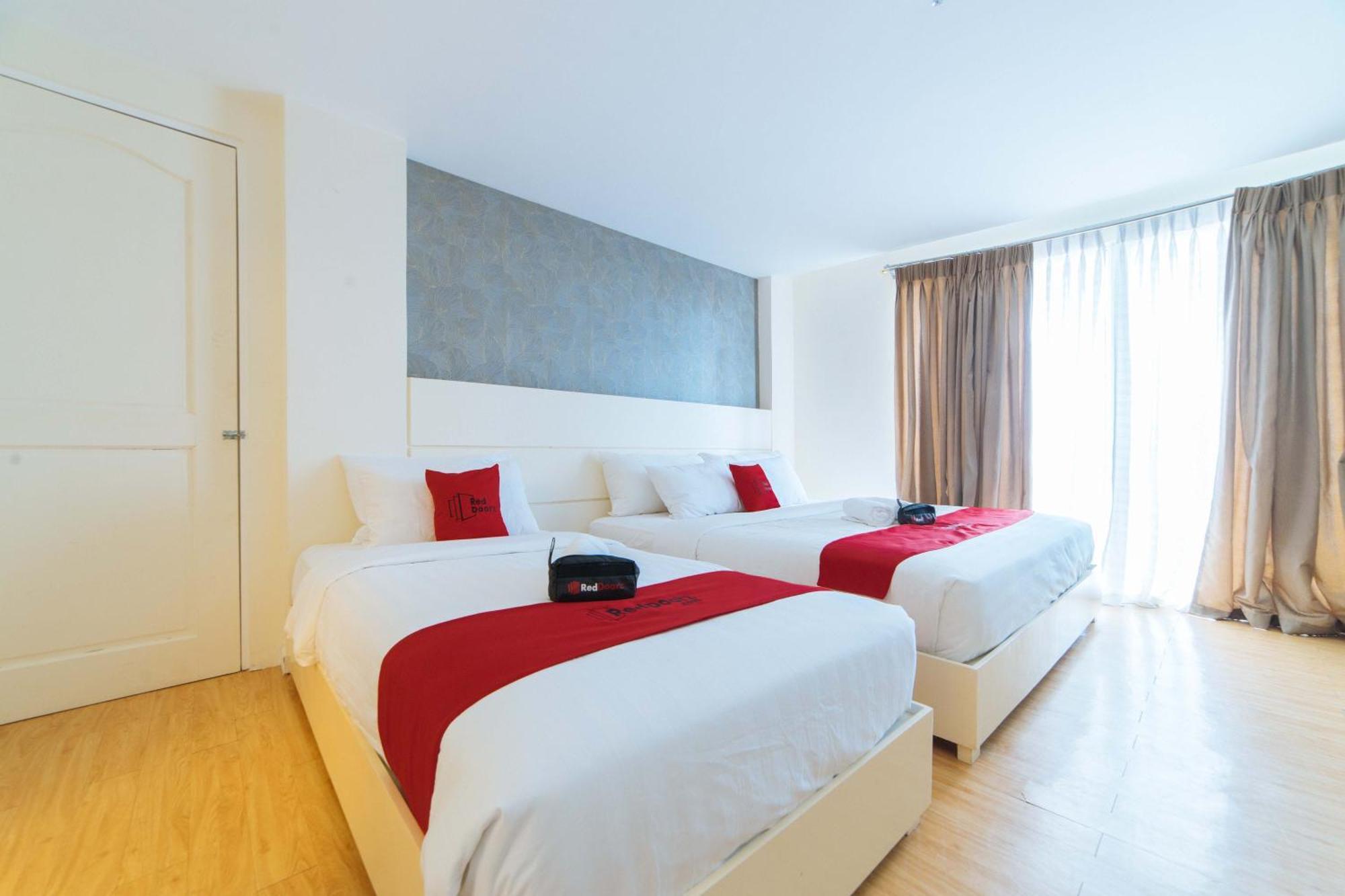 Reddoorz Plus At Hotel Metro Kalibo Kültér fotó