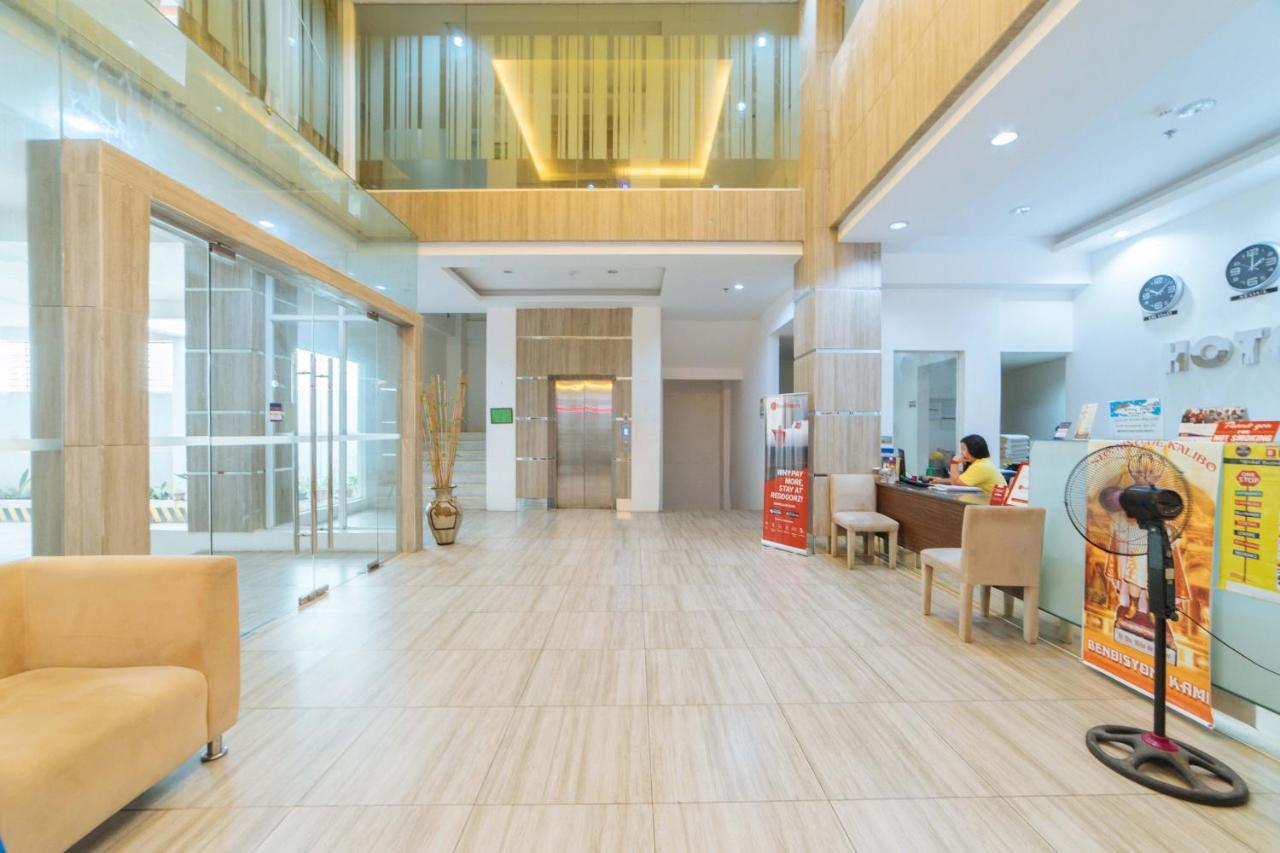 Reddoorz Plus At Hotel Metro Kalibo Kültér fotó