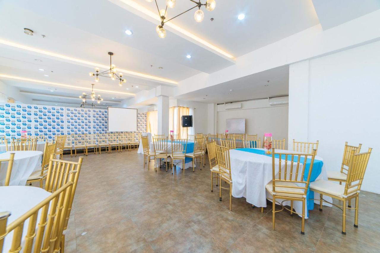 Reddoorz Plus At Hotel Metro Kalibo Kültér fotó