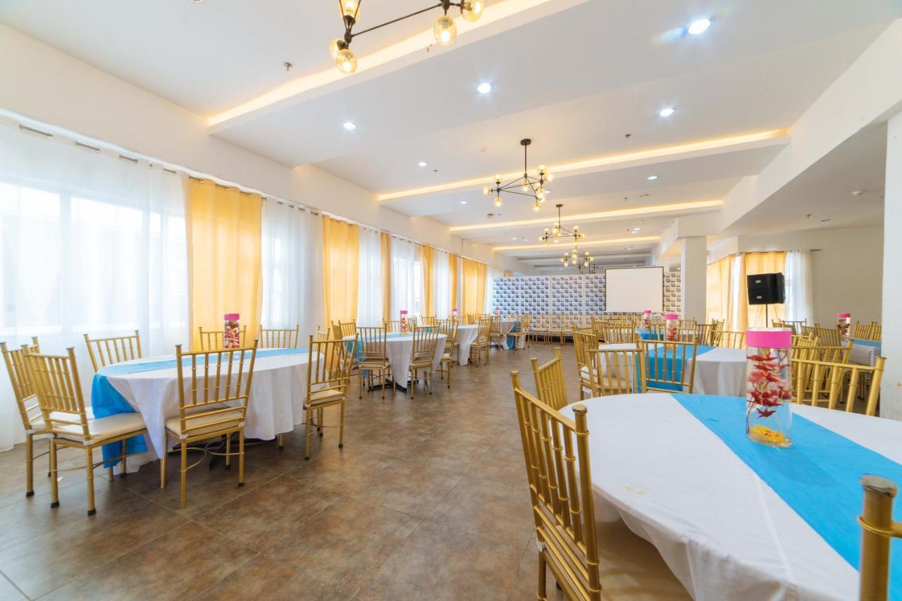Reddoorz Plus At Hotel Metro Kalibo Kültér fotó