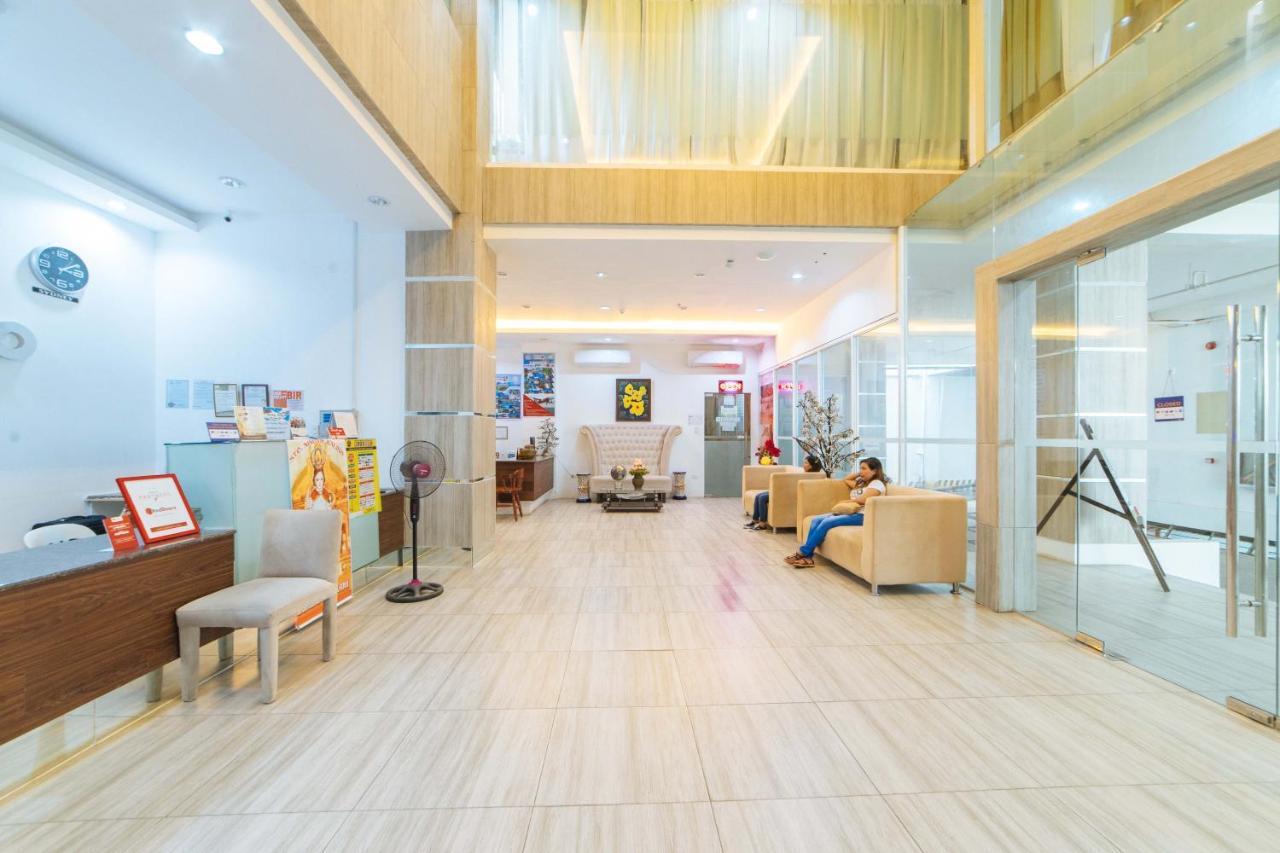 Reddoorz Plus At Hotel Metro Kalibo Kültér fotó