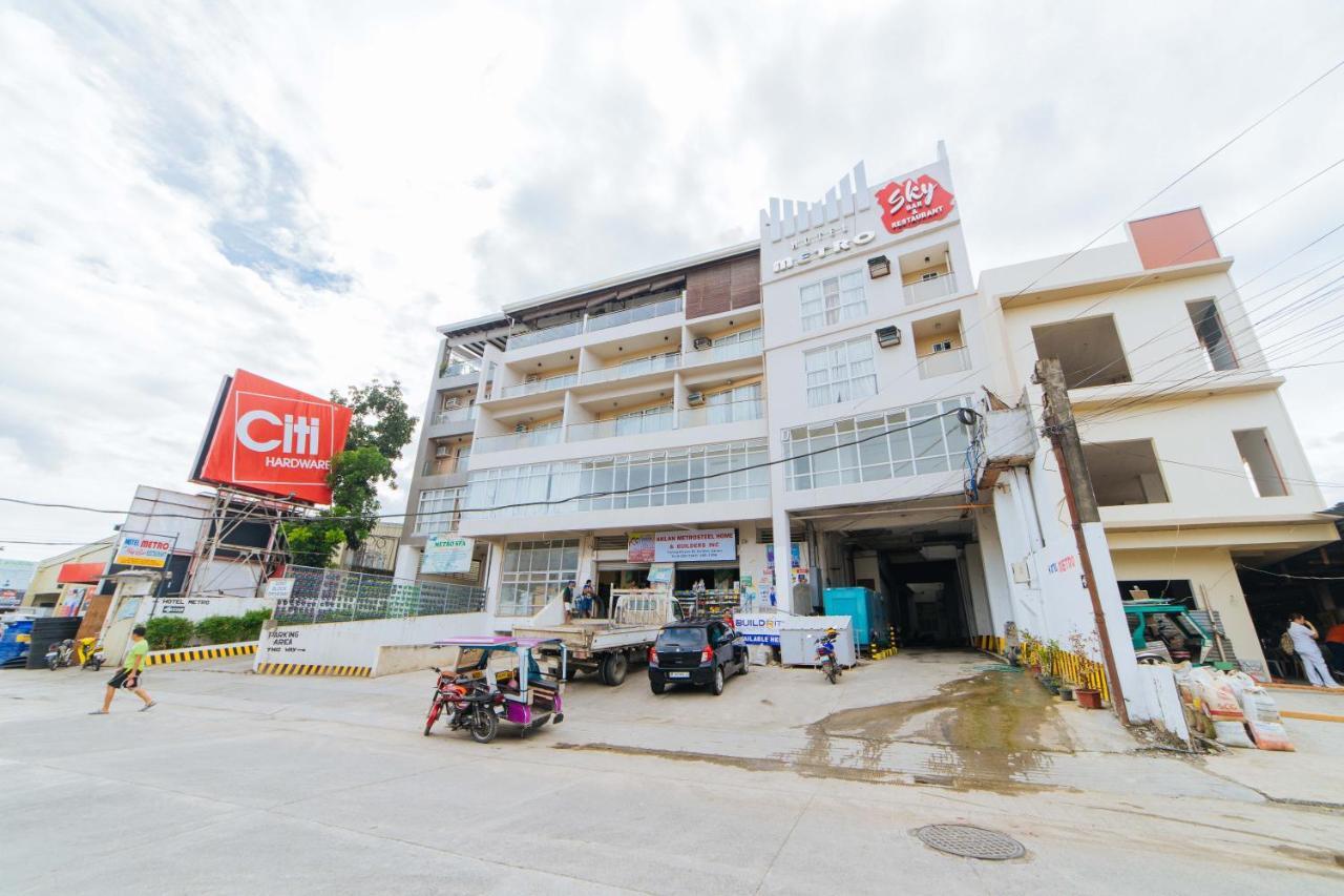 Reddoorz Plus At Hotel Metro Kalibo Kültér fotó